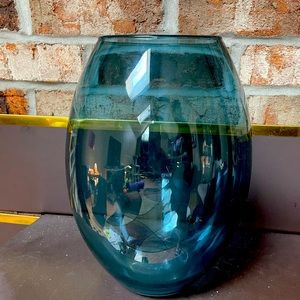 Sea blue accent vase